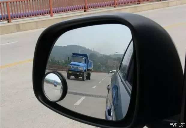 眼镜厚用什么遮挡,眼镜厚用什么遮挡好