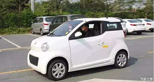 【5.99万元纯电动汽车众泰云100S值得买_武汉