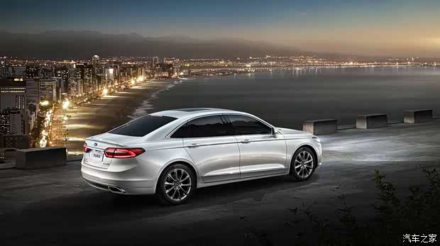 【福特金牛座荣膺中国2016年度车型_徐州润