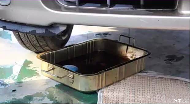 【机油为什么变黑!什么时候换油机!_内蒙古亿