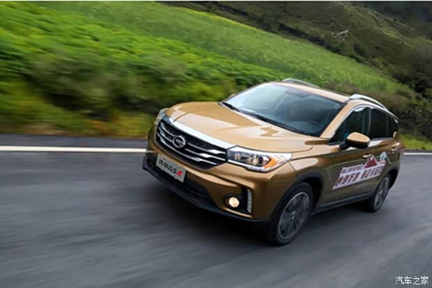 【广汽传祺护航2015世界老式汽车巡礼_东莞煌