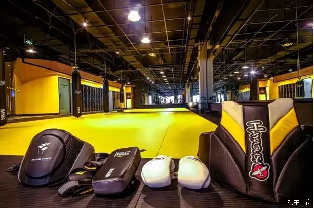 【图】大连燕宝会员俱乐部泰拳争霸 谁敢来战