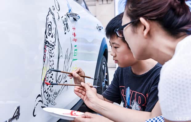 【HANDS UP FOR MINI夏日家庭派成功举行