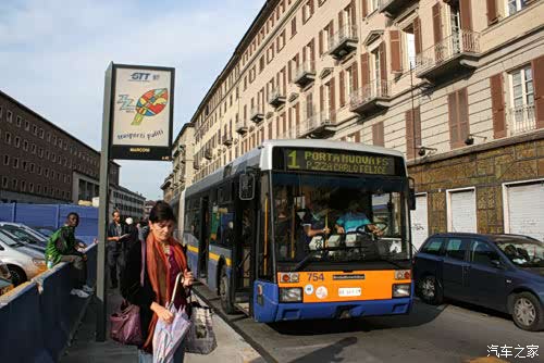 【浪漫洒脱的意大利国人的用车习惯_佛山长兴