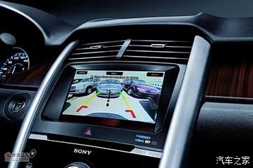 【小编告诉你为什么非它不驾男神T70X_驻马