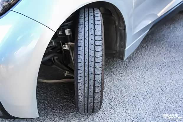 抓地力最好的轮胎推荐 620x0_1_q87_autohomedealer__wKjByFfKLICAeYcXAALR4cuU7ZY215.jpg