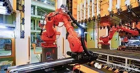 XKTY.COM星空体育-一汽奥迪A5L设计进化机电双保险门把手兼顾美感与安全