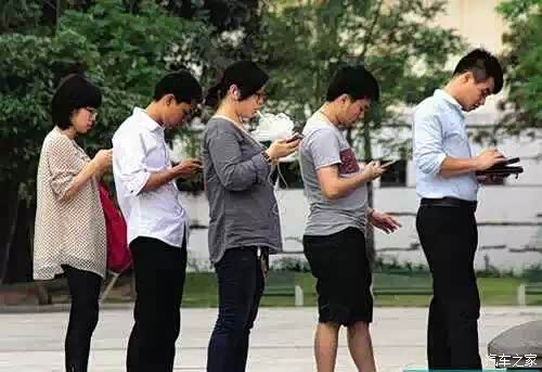 【图】不做 低头 一族 中秋 回家 陪家人