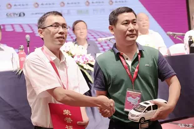 张帅组合WTA巡回赛2025赛程__女单排名直播签表全掌握晋级澳网女双四强