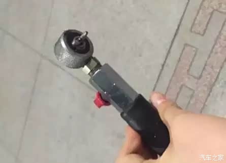 【换机油还在拧放油螺丝吗!别OUT了!_江西江