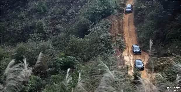 【图】新一代GLE SUV越野深度试驾体验会