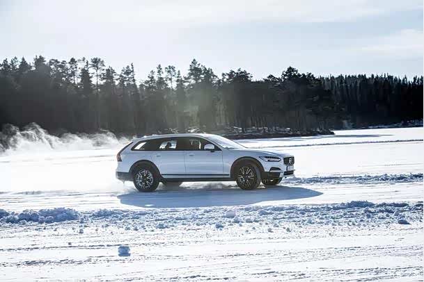 【沃尔沃全新V90CC越野旅行车 开始预订_海