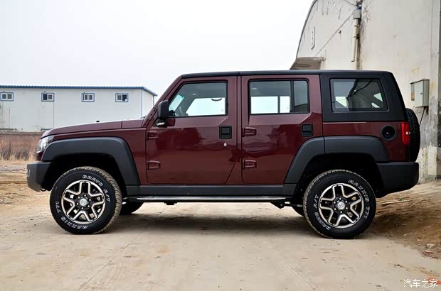 【北京BJ80领衔越野世家三款新车曝光_北汽绅