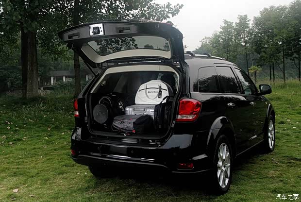 【纯正美式lifestyle进口酷威全面来袭!_博美汽