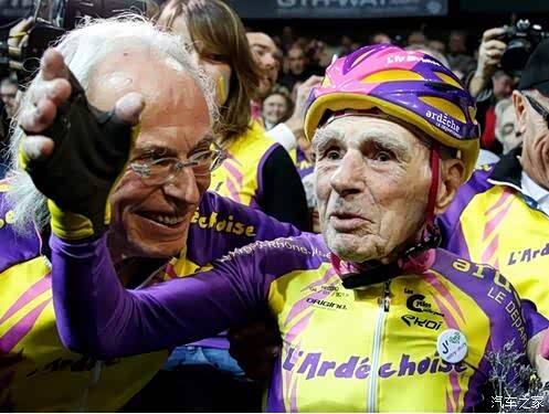 【105岁自行车手1小时骑23公里:独孤求败_上