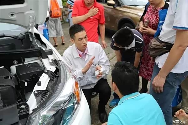 【传祺携手广州交警 呼吁交通安全从我做起_广