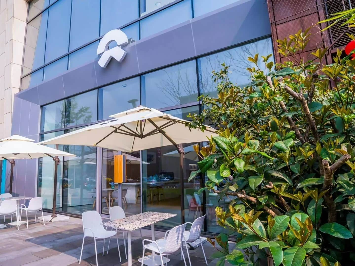 蔚来中心丨成都中粮大悦城