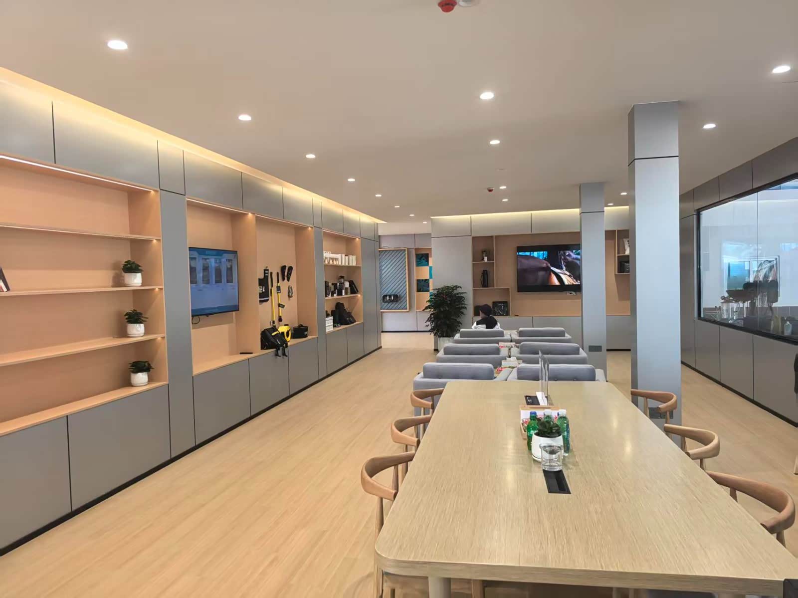 捷途广西运泰体验店