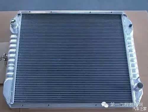 散热面积 功率计算_散热水箱的作用_水箱的散热面积