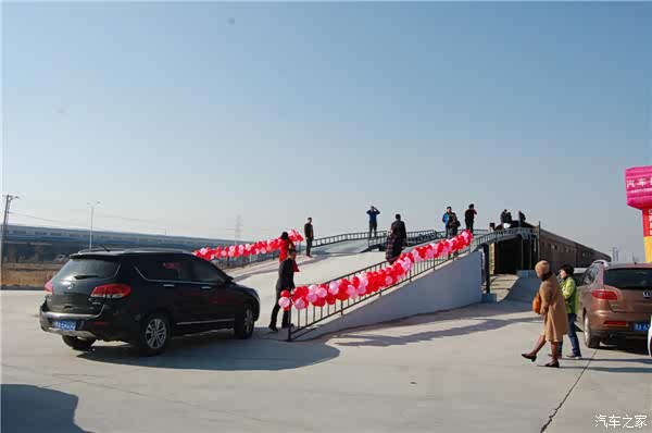 【图】哈尔滨海南自驾游 汽车运输专列启运