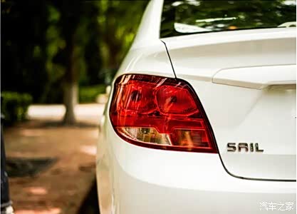 【一名资深汽车杂志主编的长测报告_自贡天骄