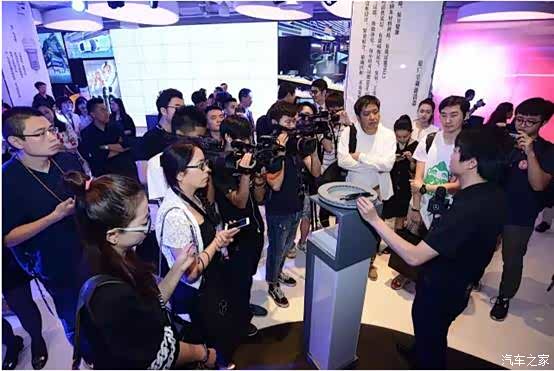 梅赛德斯奔驰售后新品发布会精彩开启_成都仁