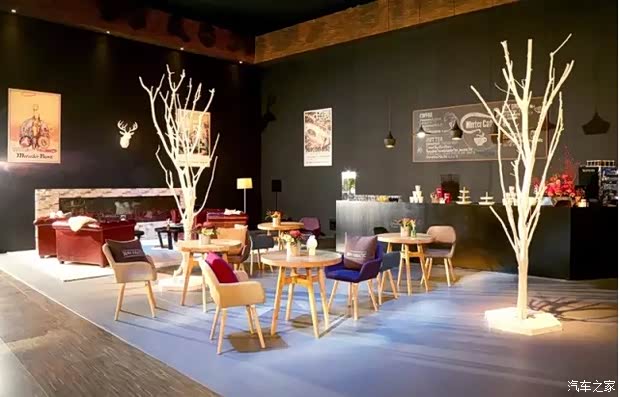 016梅赛德斯-奔驰冰雪对决 无处不温暖_蚌埠星