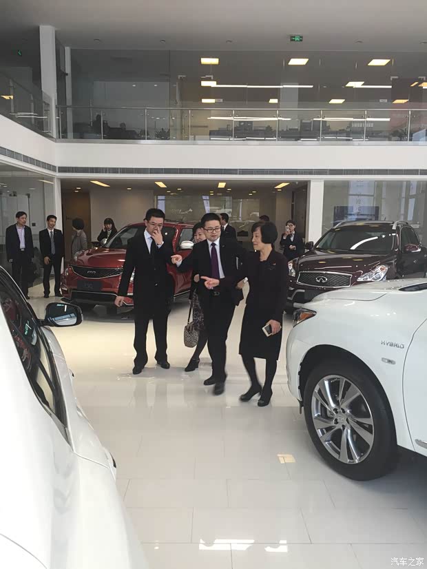 【图】物产中大集团周冠女总经理莅临我店指导