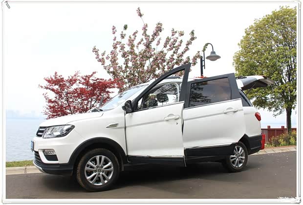 春暖花会开媳妇儿和风光370的约会