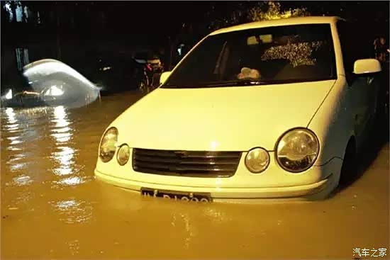 【盘点夏季用车不可忽视的10个小细节_天津伟