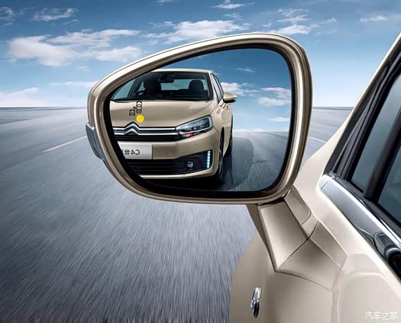 【雪铁龙C4世嘉不比不知道 一比就明了_三门