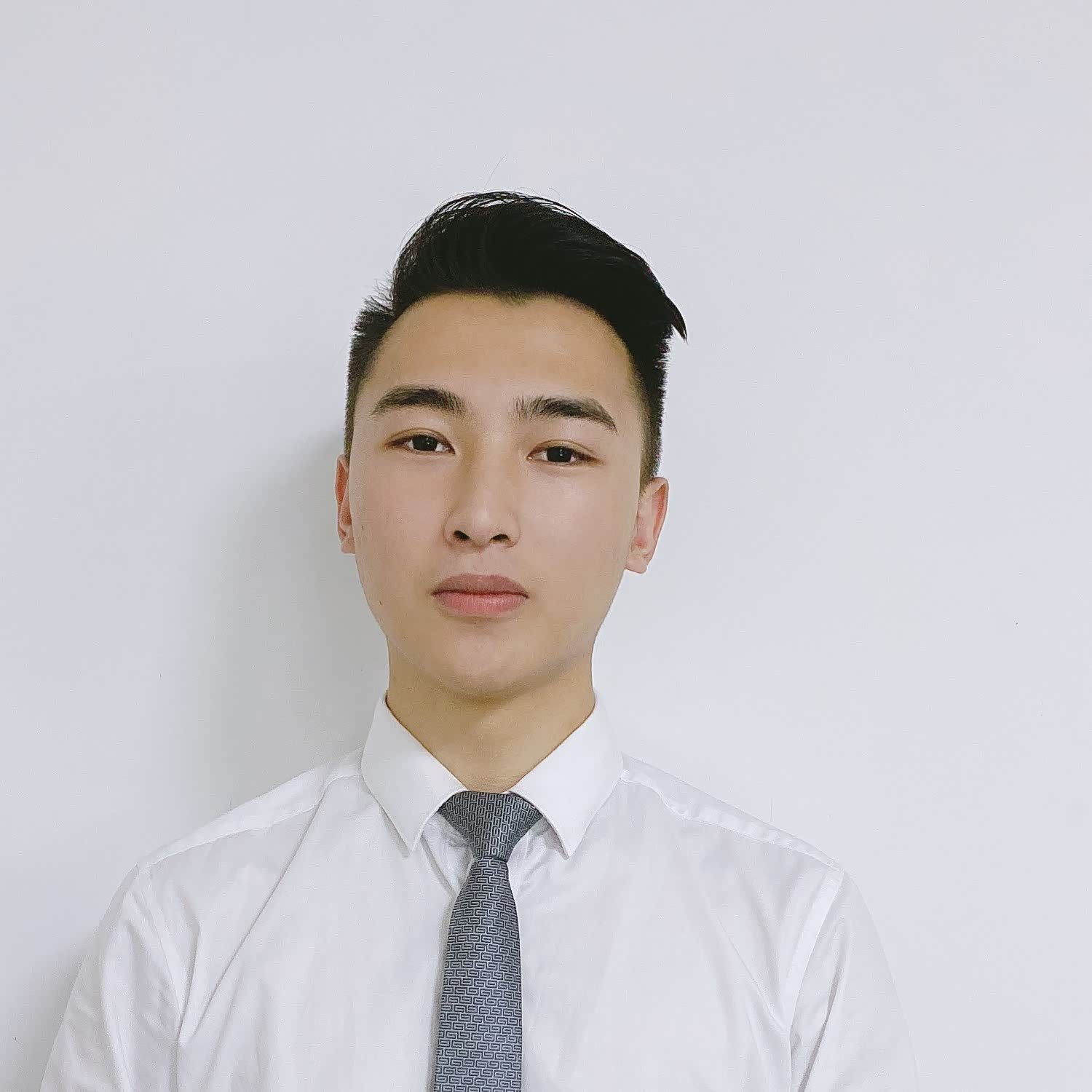黄小华