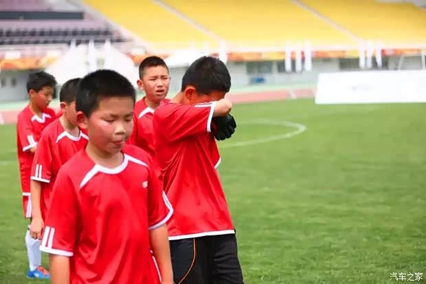 【巴塞青训惊现京城 幸福不要来得太突然_云南