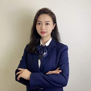 黄满容