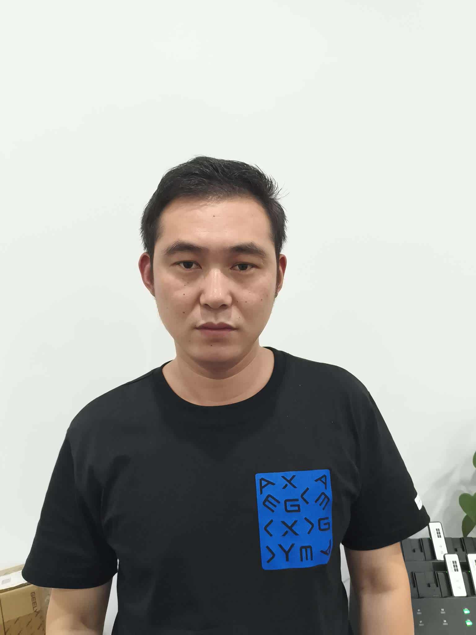 卢海亮