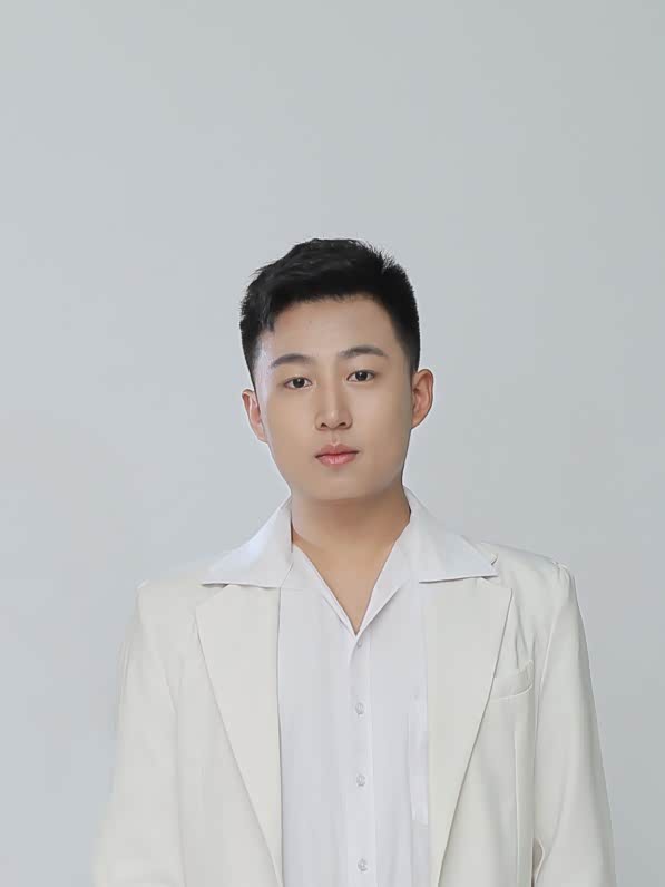 李岩鑫