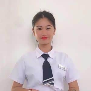 李佳佳