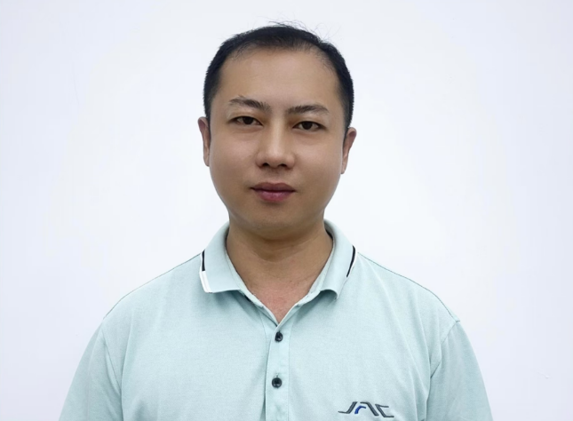 李东来