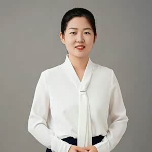 何亚静