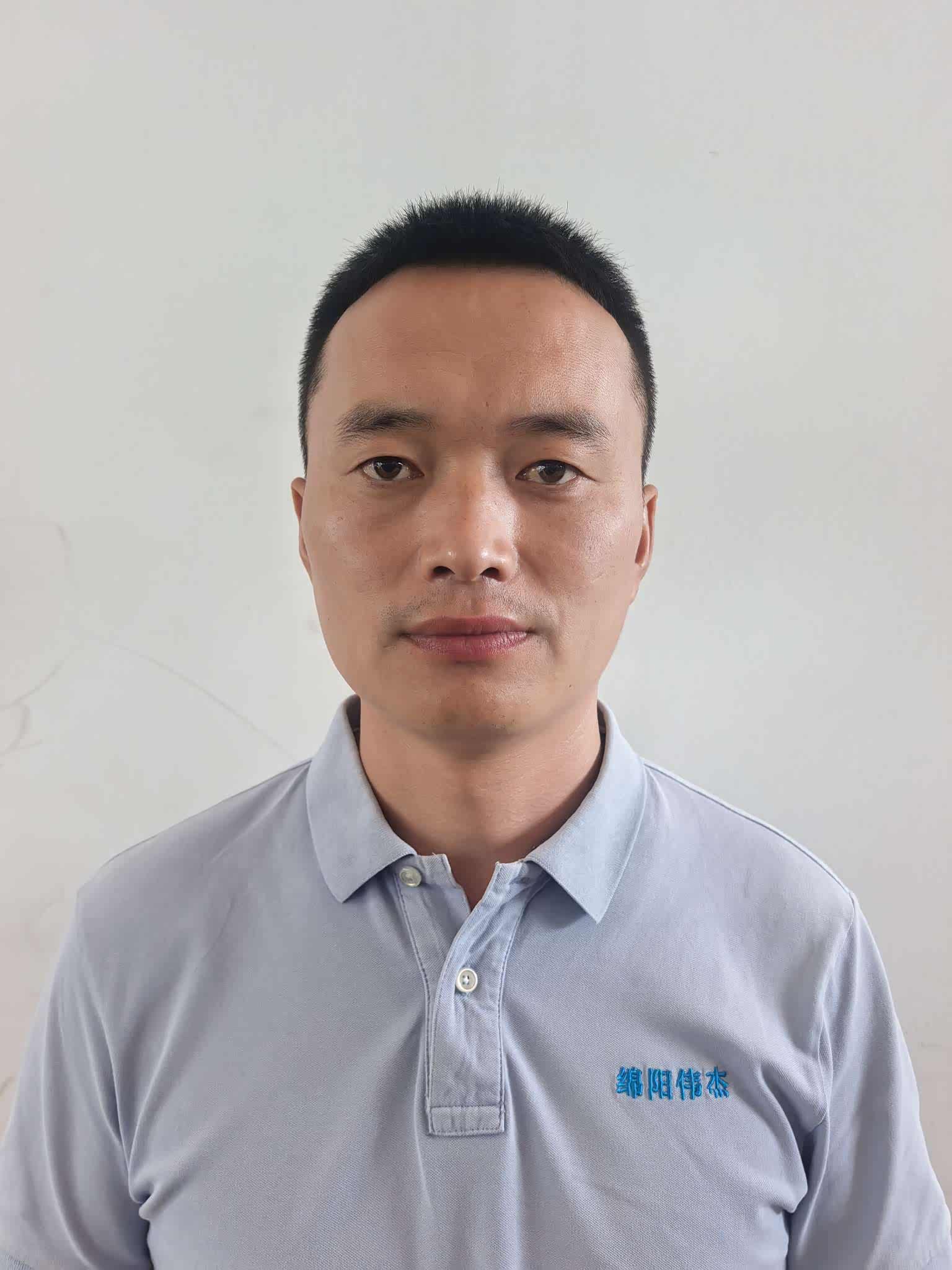 范忠林