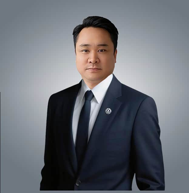 邓九灵