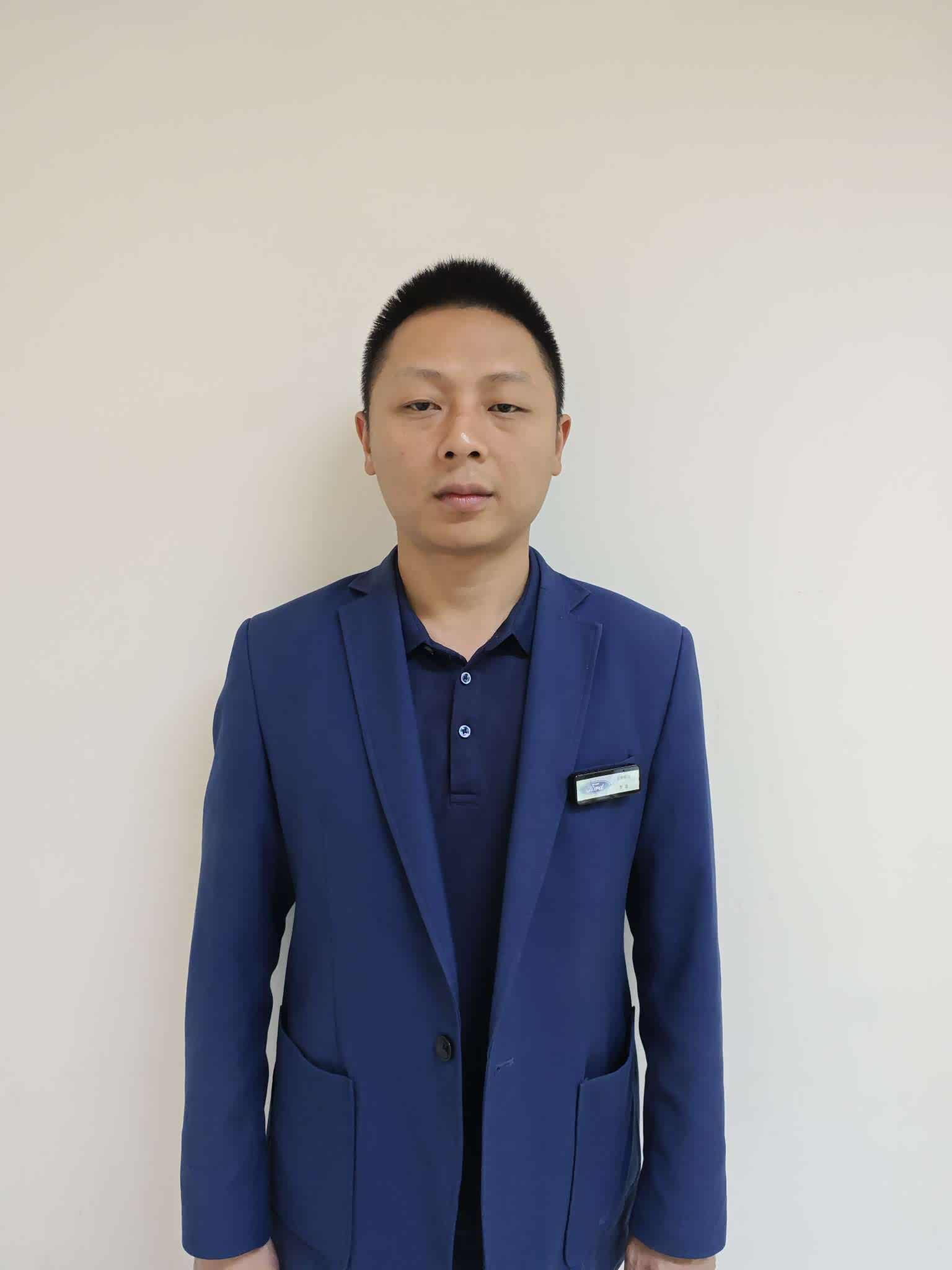 罗萌