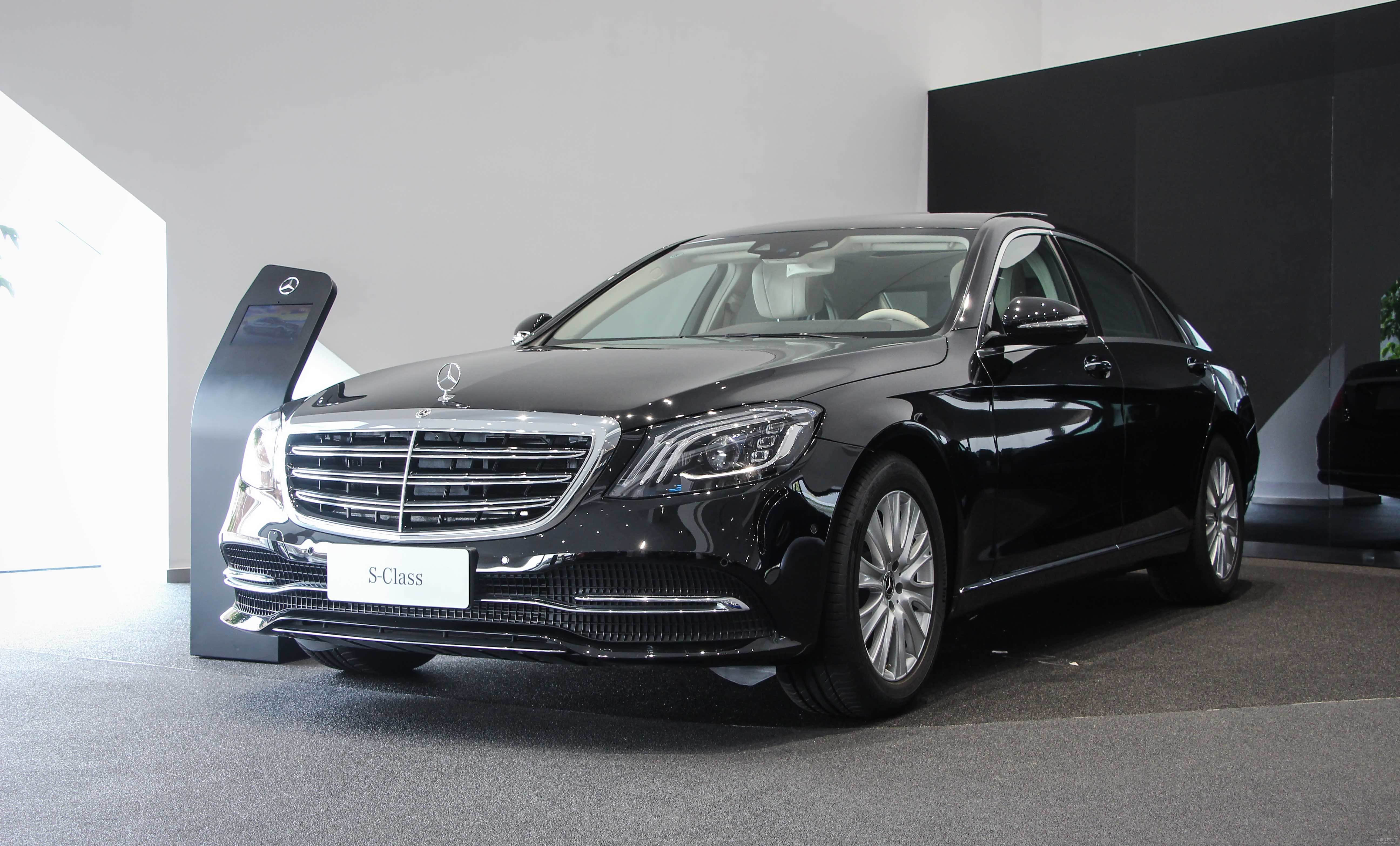 中升星辉奔驰军运村店