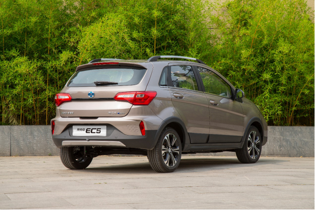 【图】高颜值 黑科技 北汽新能源ec5郑州上市_汽车之家