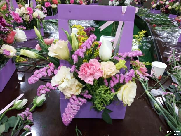 【武汉精华女神节插花艺术讲堂完美落幕_武汉