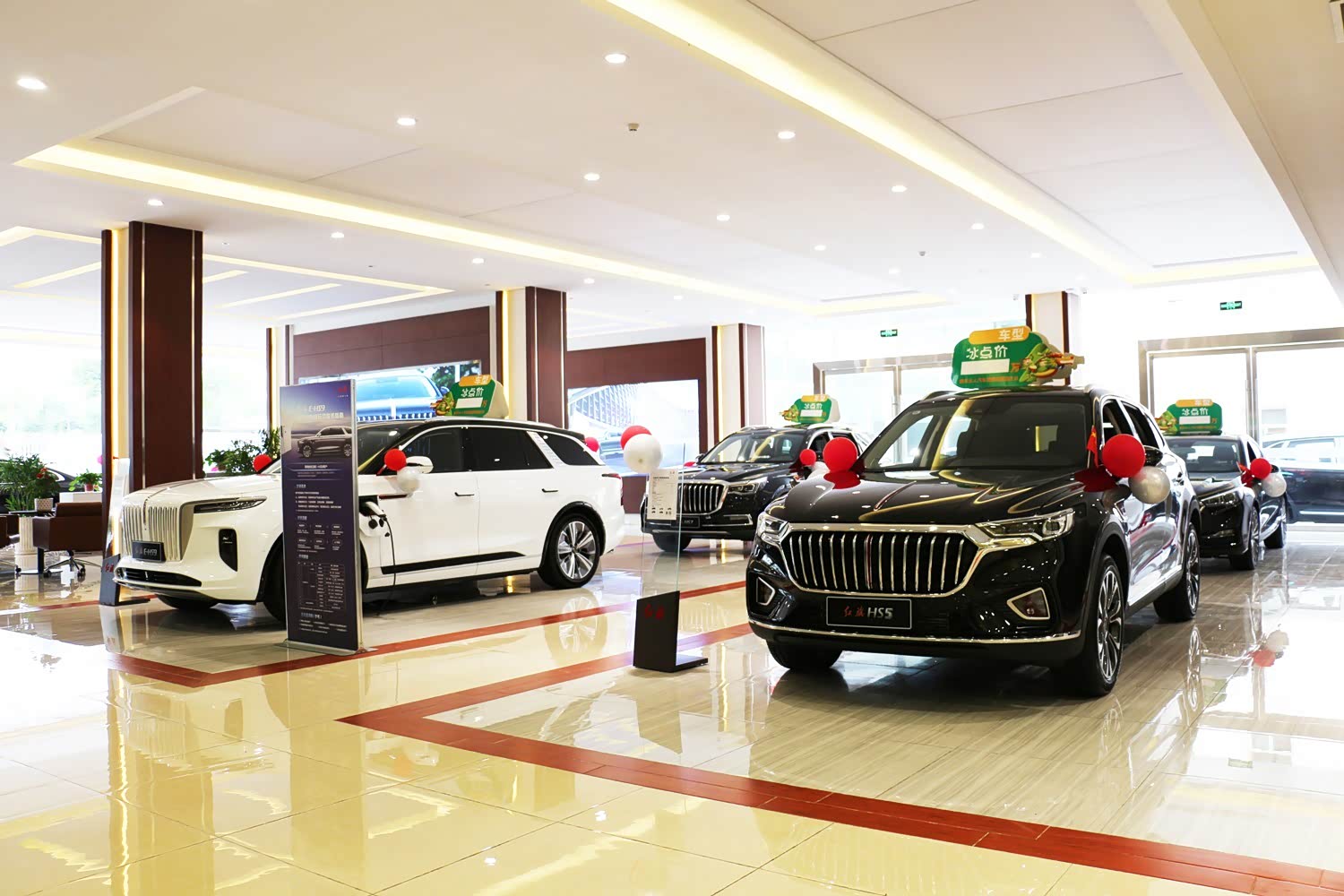 新车展示区