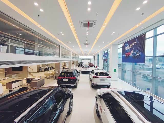 新车展示区