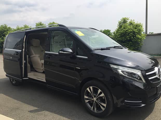 【图】老板的新座驾 到店实拍福建奔驰 v260l_汽车之家