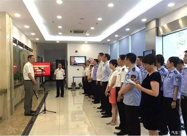 【这种驾照改成一年一审!耽误了会被吊销_西安