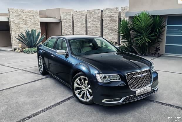 有颜有品逼格高新款300c秒变潇洒出行_苏州久久汽车销售服务有限公司